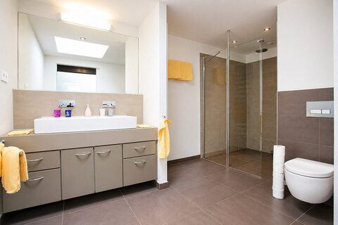 Bathroom with shower, toilet and sink