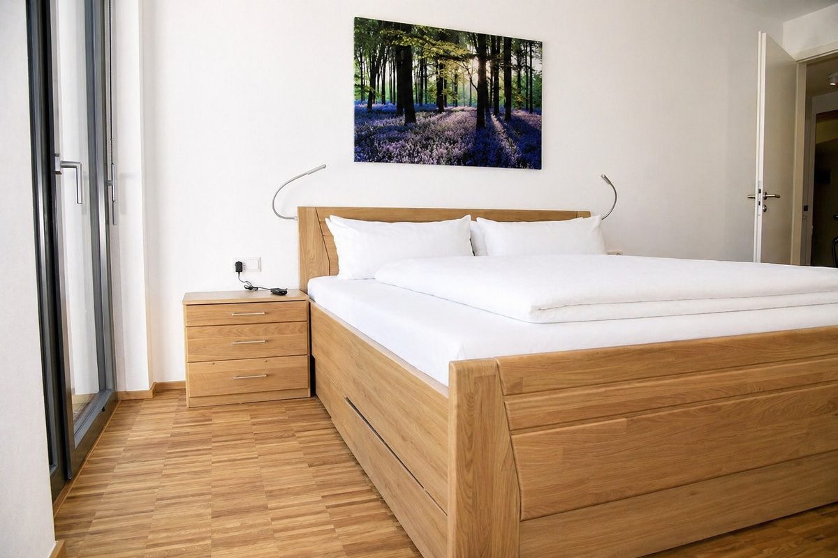 Master Bedroom with king-size bed in 3br apartment