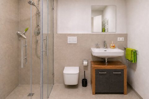 Bathroom with shower, toilet and sink