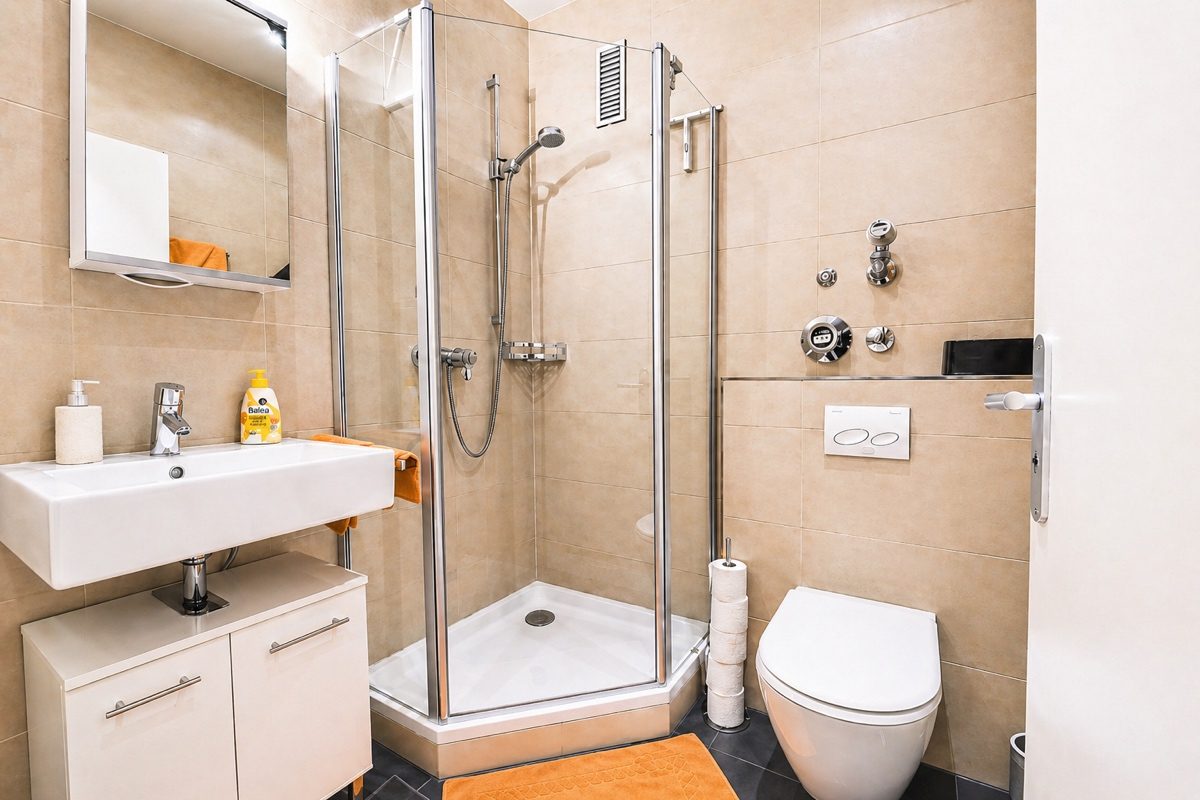 Bathroom with sink, shower and toilet